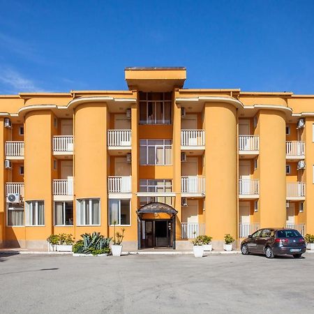 בטיפאליה Hotel Rosy מראה חיצוני תמונה