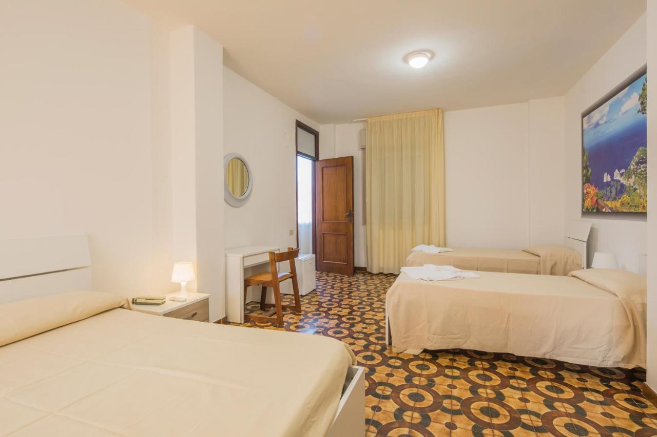 בטיפאליה Hotel Rosy מראה חיצוני תמונה