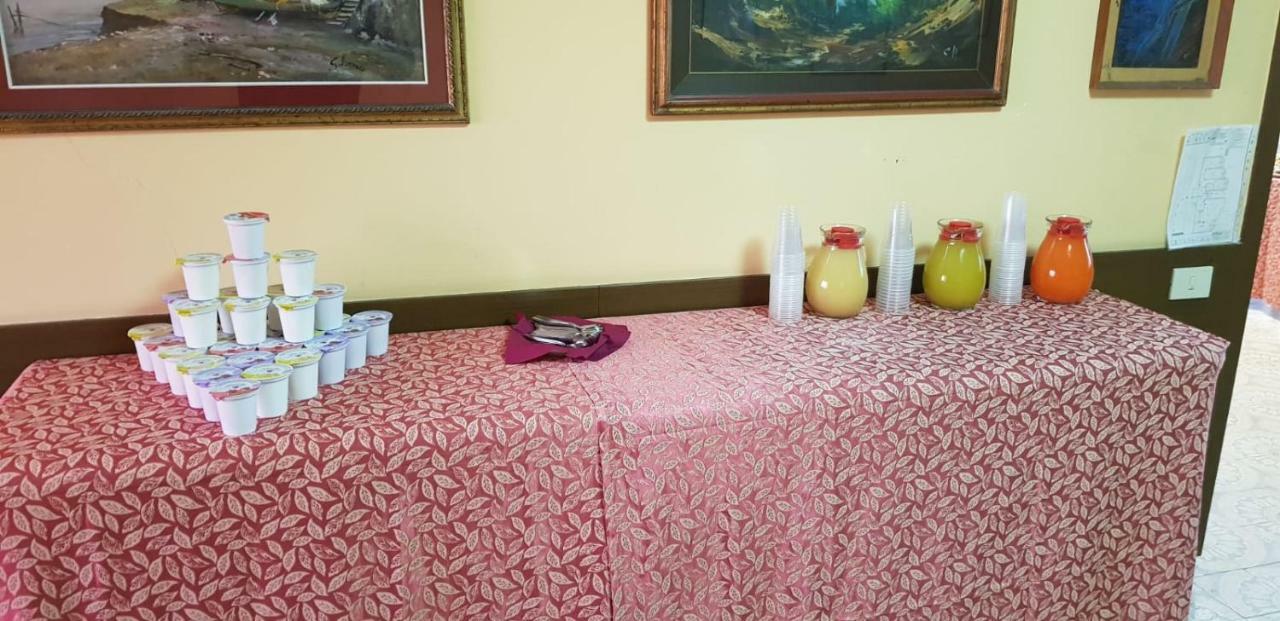בטיפאליה Hotel Rosy מראה חיצוני תמונה