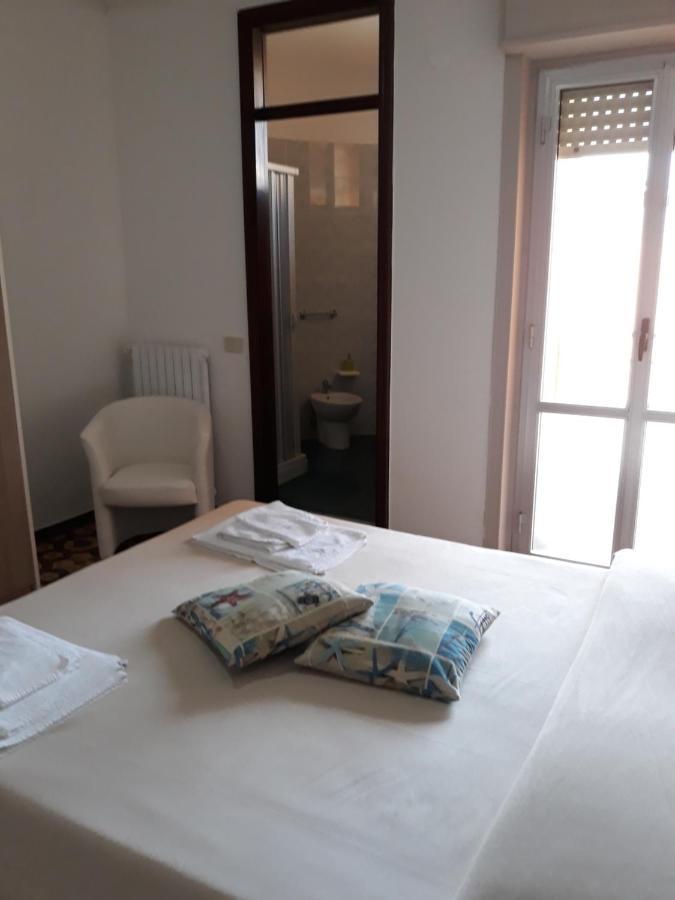 בטיפאליה Hotel Rosy מראה חיצוני תמונה